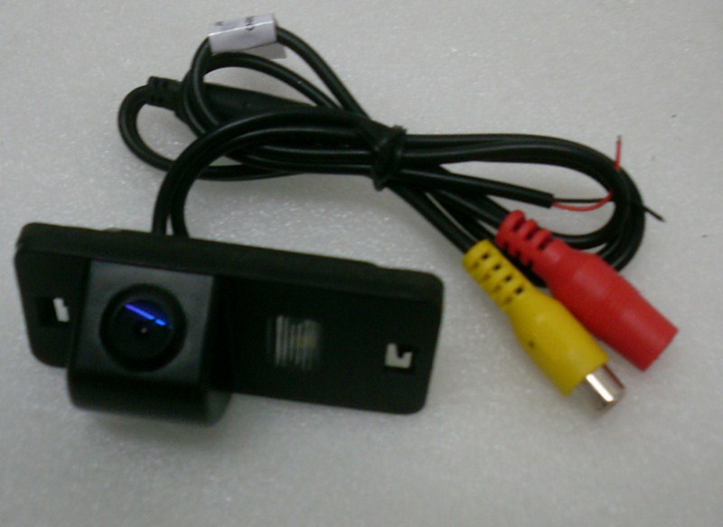 Caméra de recul SONY couleurs CCD 170° spécifique BMW série 1 série 3 série 5 X1 X3 X5 et X6